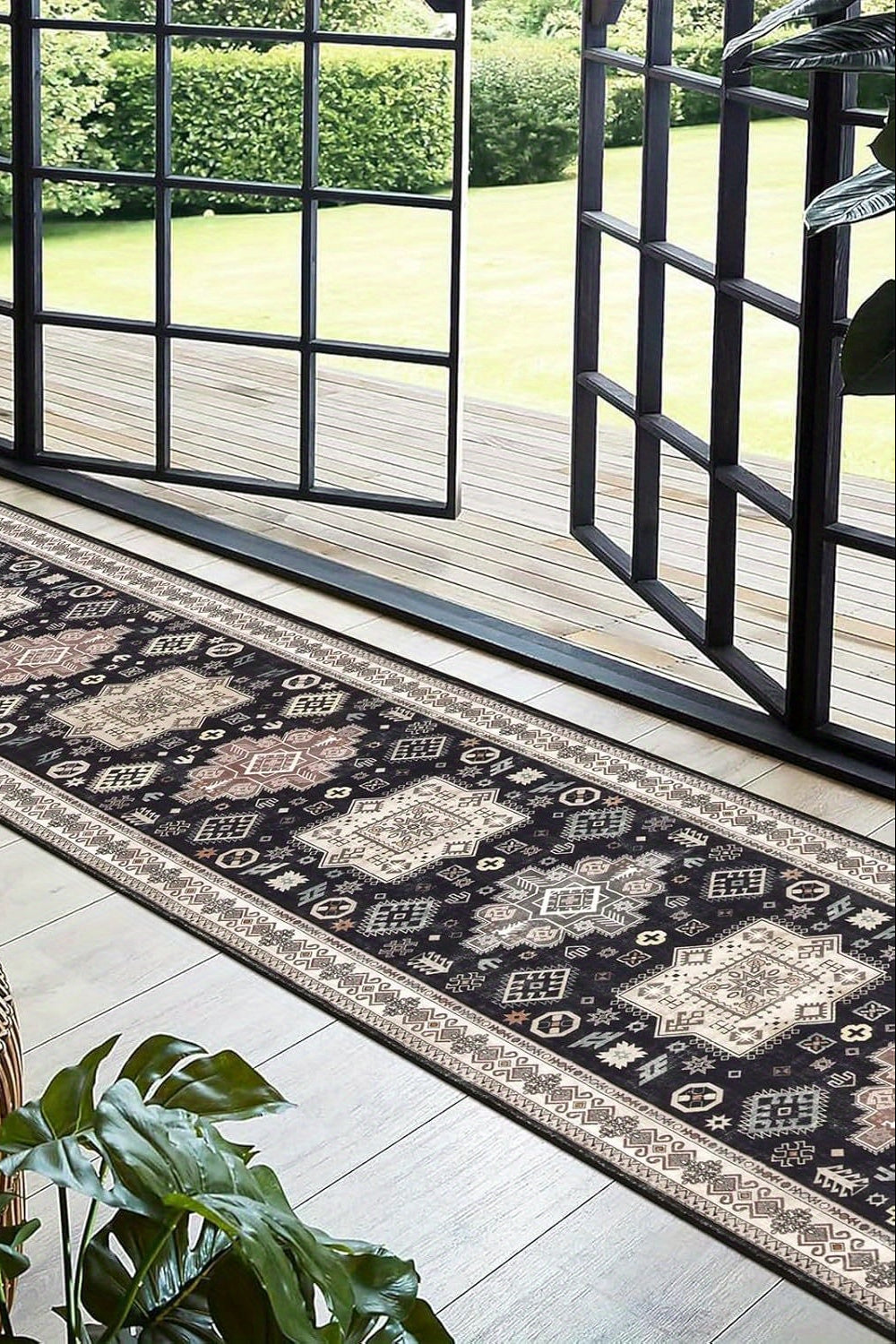 Runner Rug Non-Slip Washable Low-Pile Accent Rug, Vintage Distressed Throw Carpet,   Hallway Kitchen Mat Non-Shedding, Living Room Entryway Foyer Bedroom Area Rug